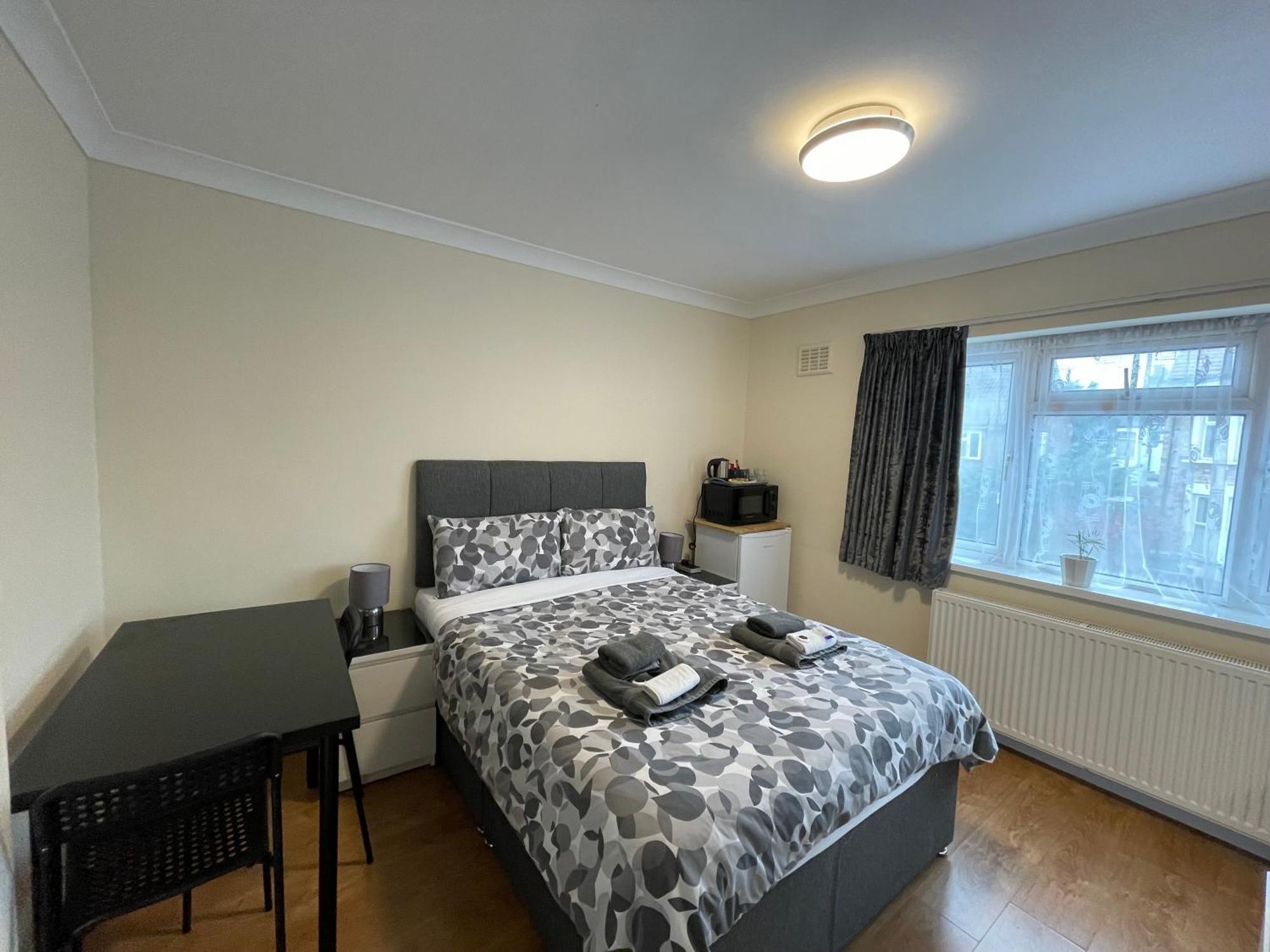 Kensal Lodge 2 Guest House Londres Exterior foto